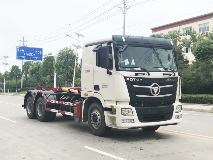 福田歐曼車(chē)廂可卸式垃圾車(chē)